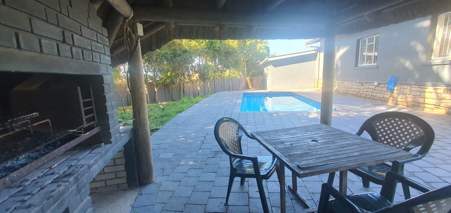 3 Bedroom Property for Sale in Mossel Bay Central Western Cape